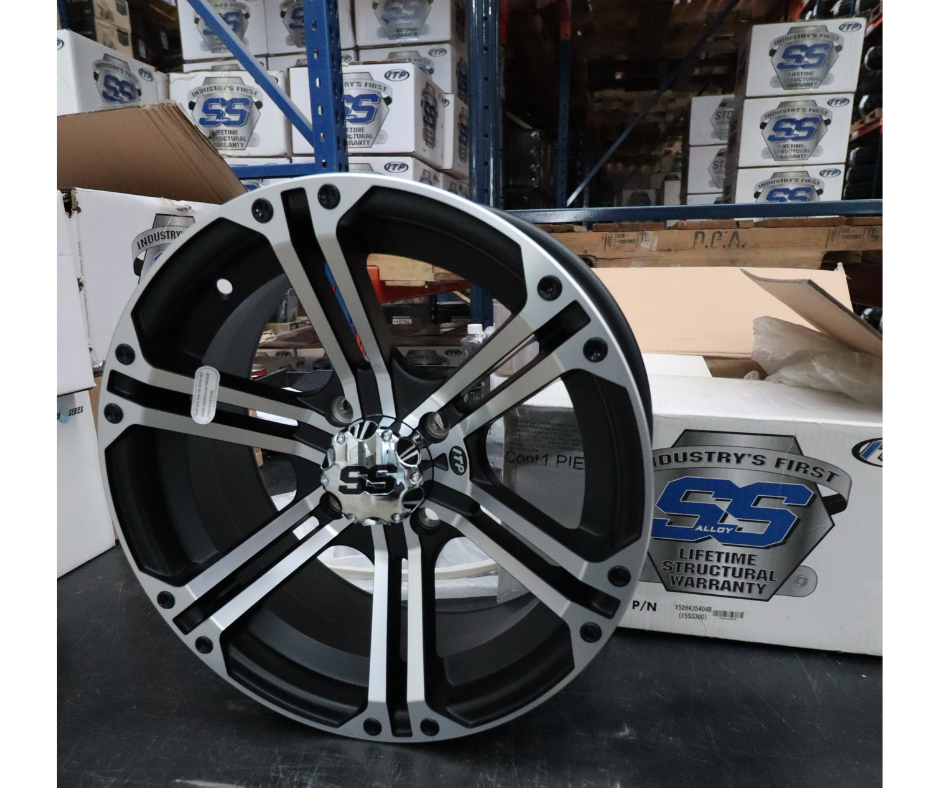 Imagen de llantas ITP Tires para UTV, RZR y X3, optimizadas para terrenos 4x4, offroad, Polaris y Can-Am, ideales para rutas todoterreno