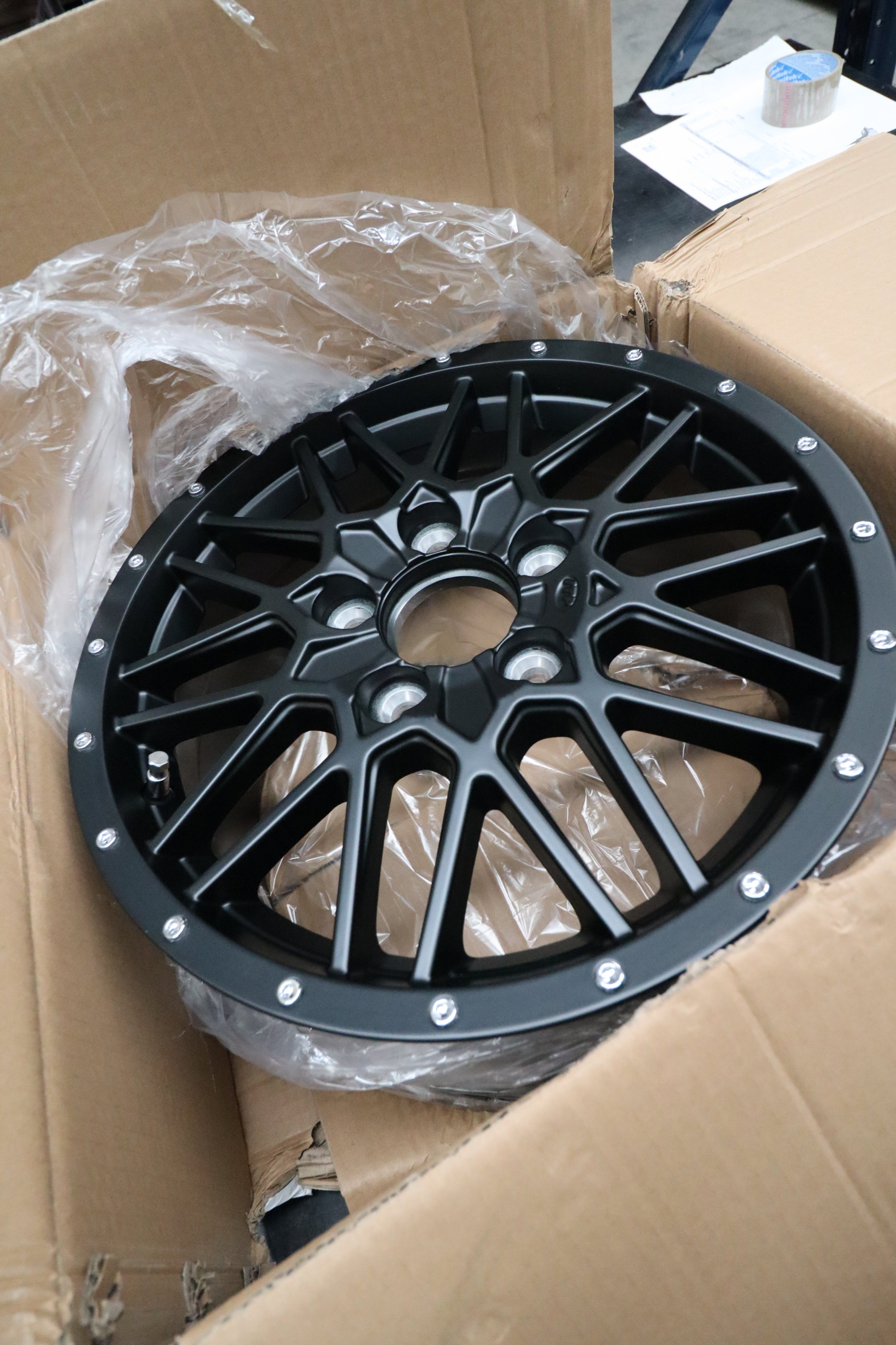 Imagen de llantas ITP Tires para UTV, RZR y X3, optimizadas para terrenos 4x4, offroad, Polaris y Can-Am, ideales para rutas todoterreno