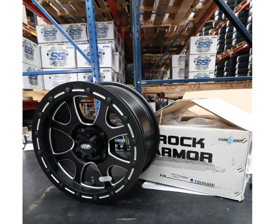 Imagen de llantas ITP Tires para UTV, RZR y X3, optimizadas para terrenos 4x4, offroad, Polaris y Can-Am, ideales para rutas todoterreno