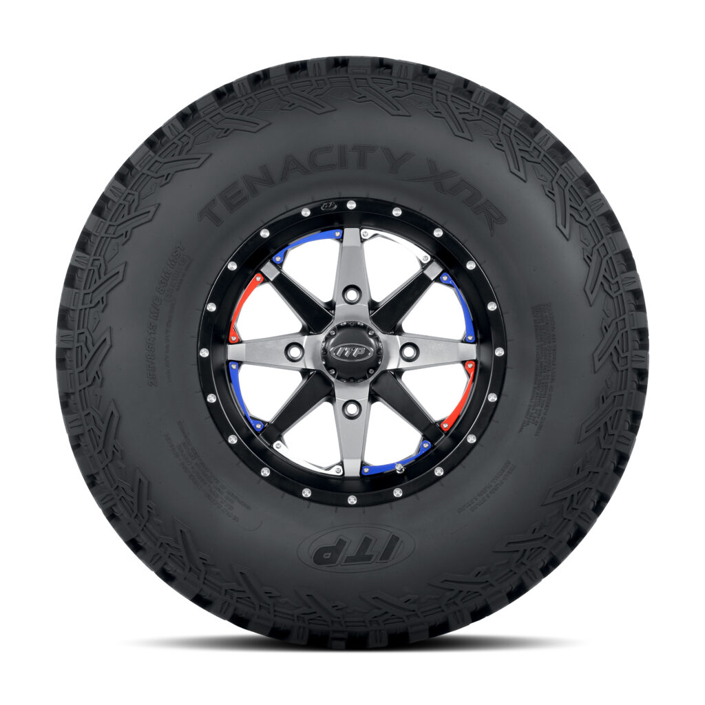 Imagen de llantas ITP Tires para UTV, RZR y X3, optimizadas para terrenos 4x4, offroad, Polaris y Can-Am, ideales para rutas todoterreno